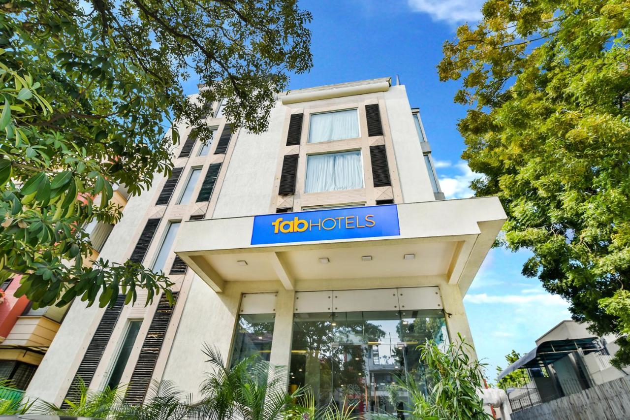 Fabhotel Prime Sage New Delhi Exteriör bild