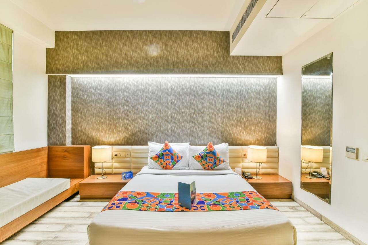 Fabhotel Prime Sage New Delhi Exteriör bild