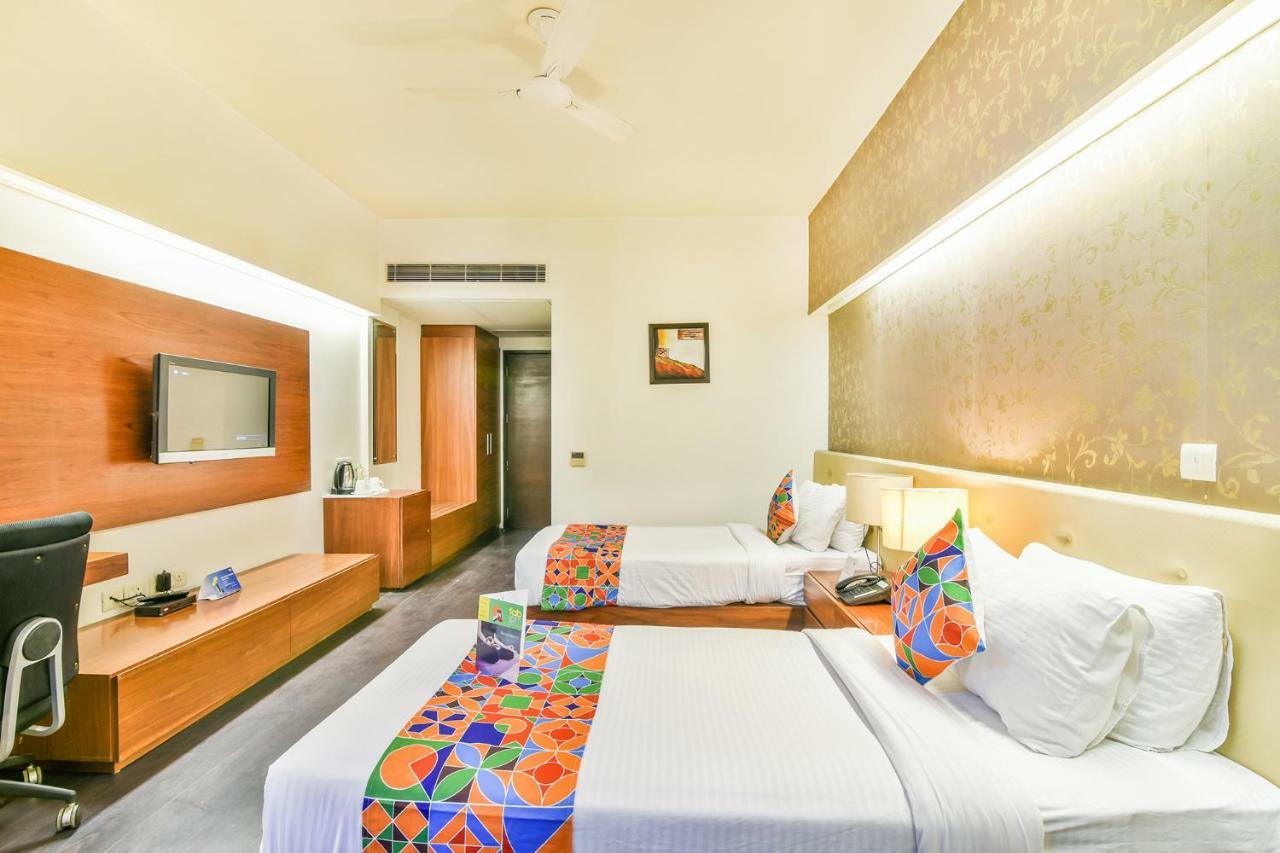 Fabhotel Prime Sage New Delhi Exteriör bild