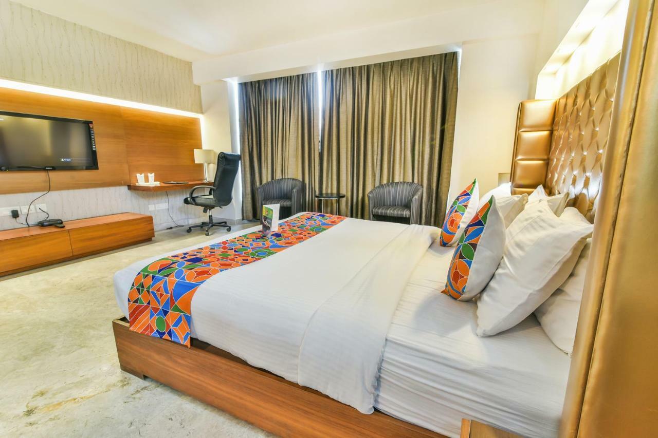 Fabhotel Prime Sage New Delhi Exteriör bild